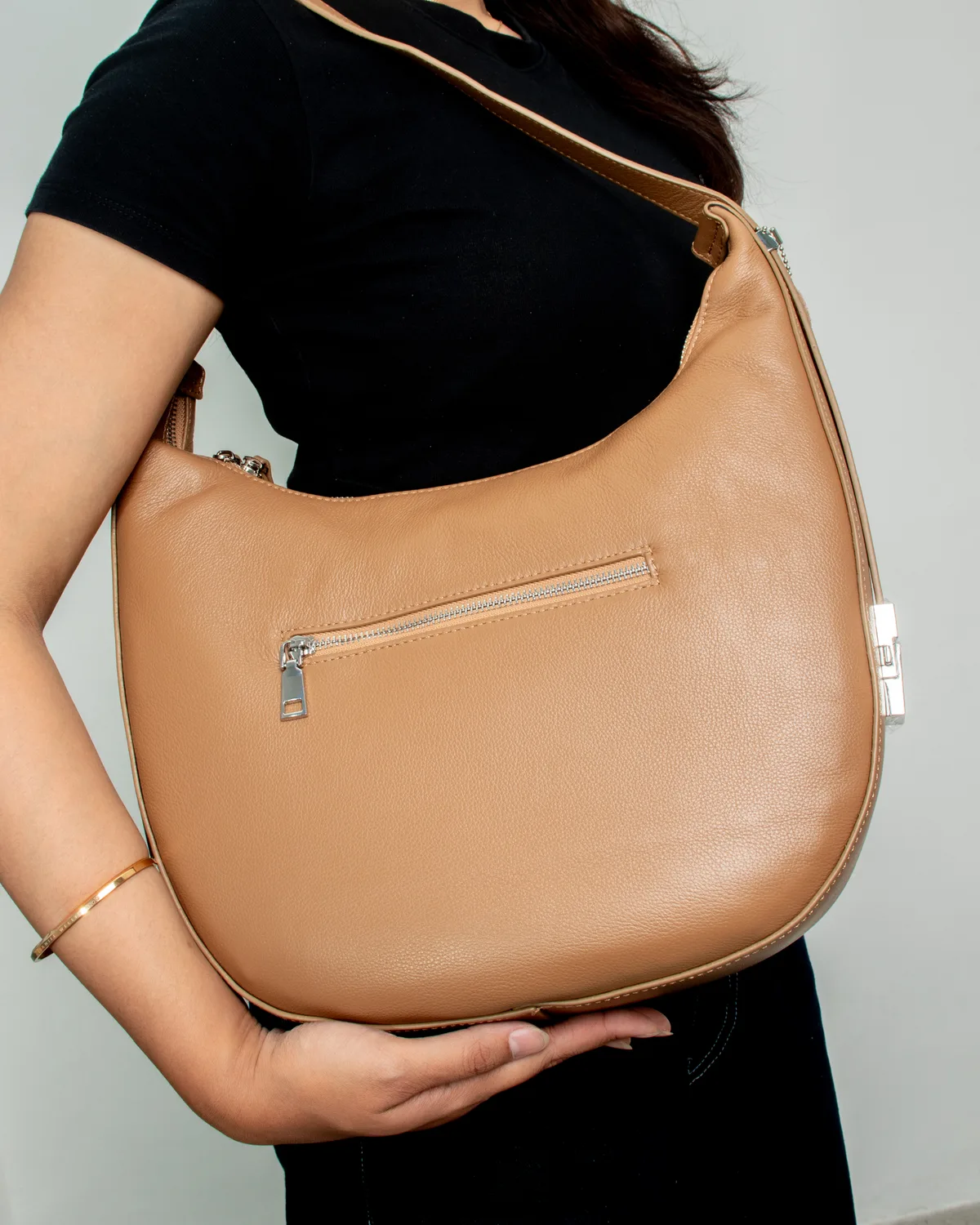 Elakshi Light Gray thumbnail 4