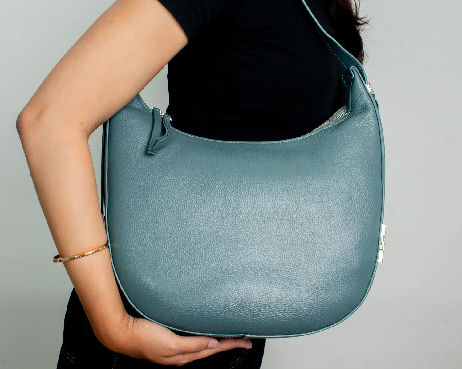 Elakshi Pearl Blue thumbnail 2