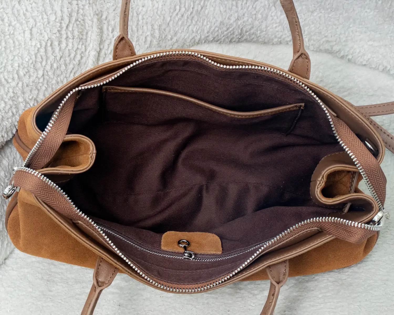 Jamise Caramel thumbnail 4